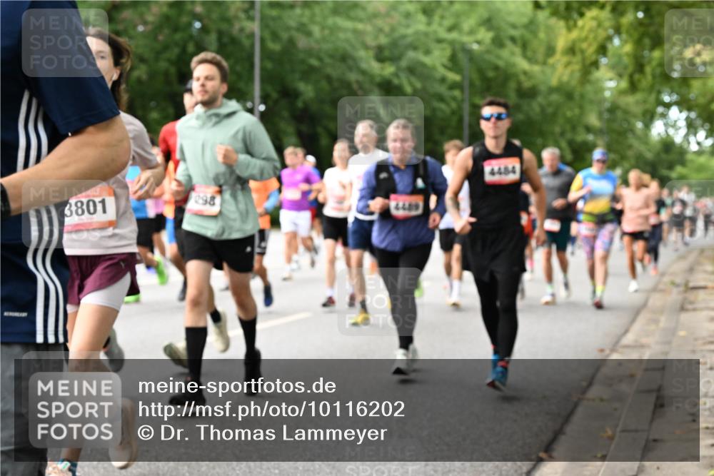 06.09.2026 - CURREX Alsterlauf Dr. Thomas Lammeyer http://msf.ph/oto/10116202 06.09.2026 09:12:30 Laufen 3801, 298, 4489, 4484 meine-sportfotos.de