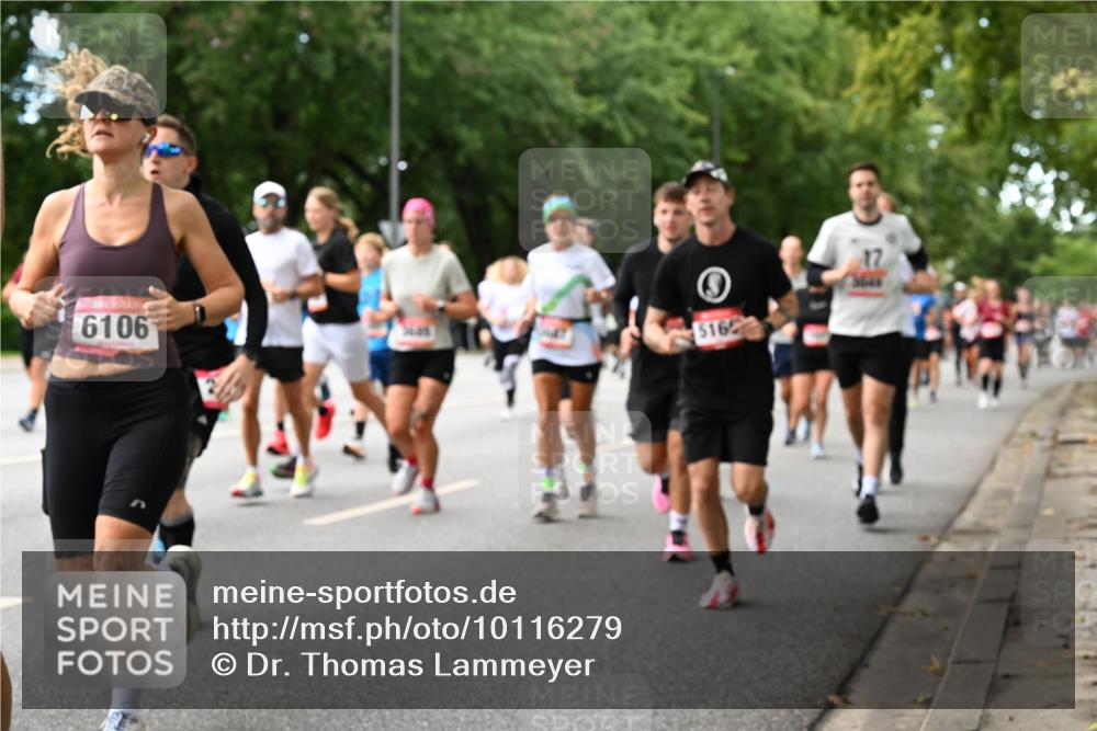 06.09.2026 - CURREX Alsterlauf Dr. Thomas Lammeyer http://msf.ph/oto/10116279 06.09.2026 09:12:40 Laufen 6106, 516, 17 meine-sportfotos.de