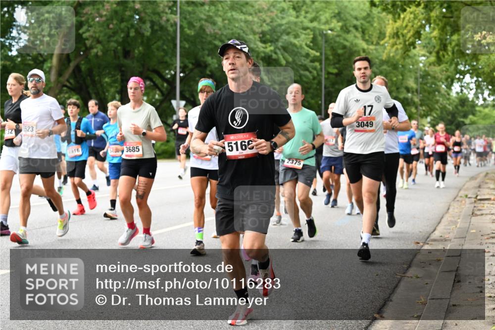 06.09.2026 - CURREX Alsterlauf Dr. Thomas Lammeyer http://msf.ph/oto/10116283 06.09.2026 09:12:41 Laufen 523, 132, 4916, 3685, 5166, 2375, 17, 3049 meine-sportfotos.de