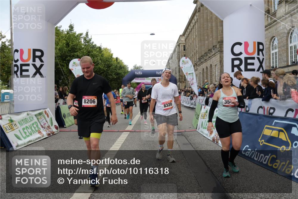 06.09.2026 - CURREX Alsterlauf Yannick Fuchs http://msf.ph/oto/10116318 06.09.2026 09:59:05 Ziel 2060, 2618, 2627, 2649, 2981, 3049, 3203, 3323, 3425, 3499, 3517, 3546, 3552, 3765, 3871, 4048, 4293, 4605, 4779, 4814, 4953, 4990, 5099, 5100, 5801, 6064, 6065, 6082, 6083, 8051, 8206, 8265, 8320 meine-sportfotos.de