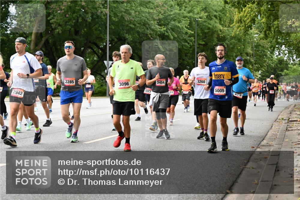06.09.2026 - CURREX Alsterlauf Dr. Thomas Lammeyer http://msf.ph/oto/10116437 06.09.2026 09:13:01 Laufen 2942, 05, 38, 2285, 4659, 3096, 374, 3077, 3454, 11, 3260, 5005, 4418, 3585 meine-sportfotos.de