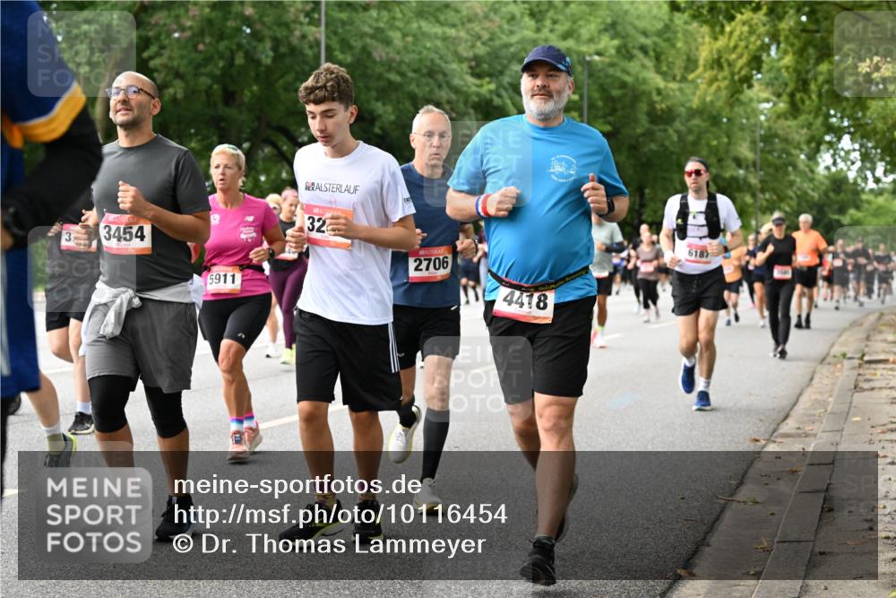06.09.2026 - CURREX Alsterlauf Dr. Thomas Lammeyer http://msf.ph/oto/10116454 06.09.2026 09:13:03 Laufen 3, 3454, 5911, 1, 32, 2706, 4418, 6187 meine-sportfotos.de
