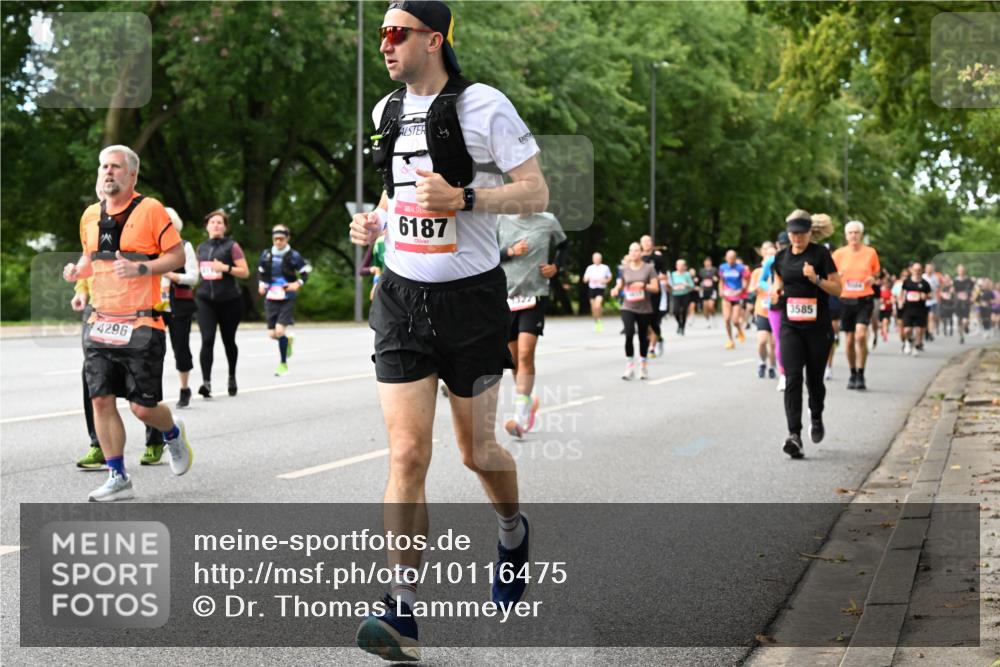 06.09.2026 - CURREX Alsterlauf Dr. Thomas Lammeyer http://msf.ph/oto/10116475 06.09.2026 09:13:06 Laufen 4296, 6187, 3585 meine-sportfotos.de