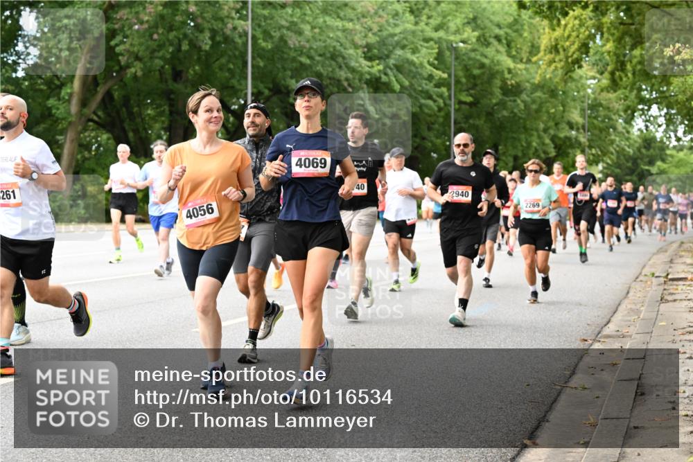 06.09.2026 - CURREX Alsterlauf Dr. Thomas Lammeyer http://msf.ph/oto/10116534 06.09.2026 09:13:13 Laufen 261, 4056, 4069, 40, 2940, 2269 meine-sportfotos.de