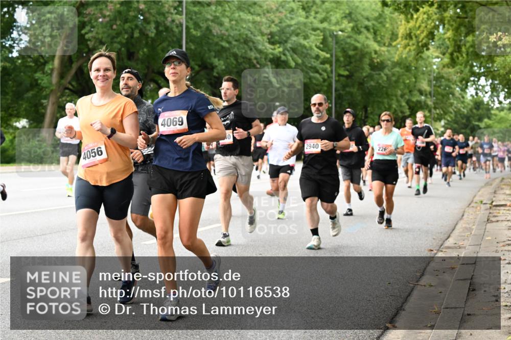 06.09.2026 - CURREX Alsterlauf Dr. Thomas Lammeyer http://msf.ph/oto/10116538 06.09.2026 09:13:13 Laufen 4069, 4056, 40, 2940, 226 meine-sportfotos.de