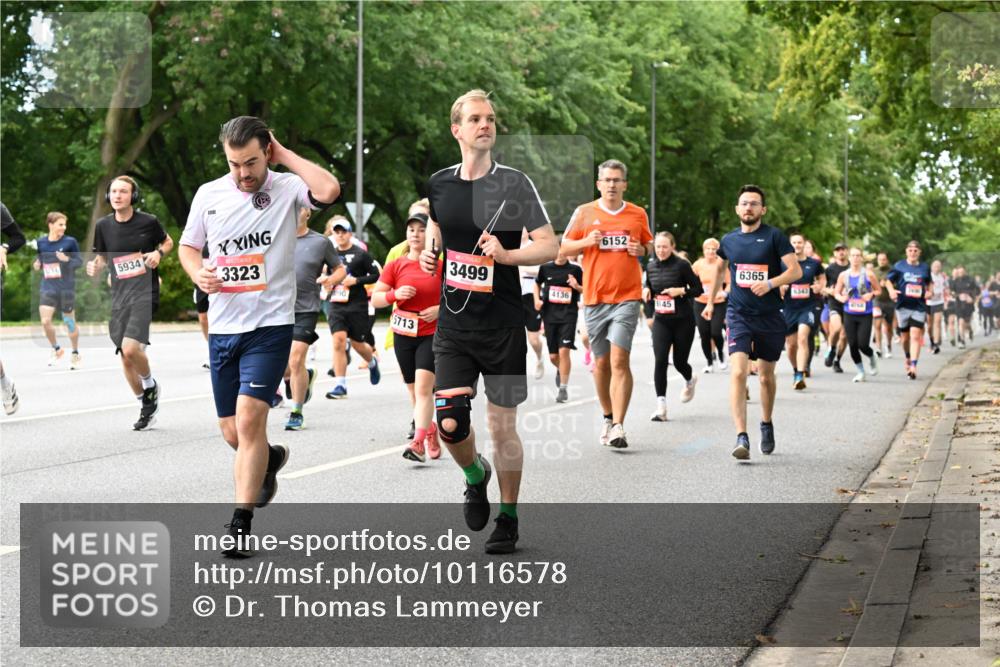 06.09.2026 - CURREX Alsterlauf Dr. Thomas Lammeyer http://msf.ph/oto/10116578 06.09.2026 09:13:19 Laufen 5934, 3323, 5713, 3499, 4136, 6152, 145, 6365, 6343 meine-sportfotos.de