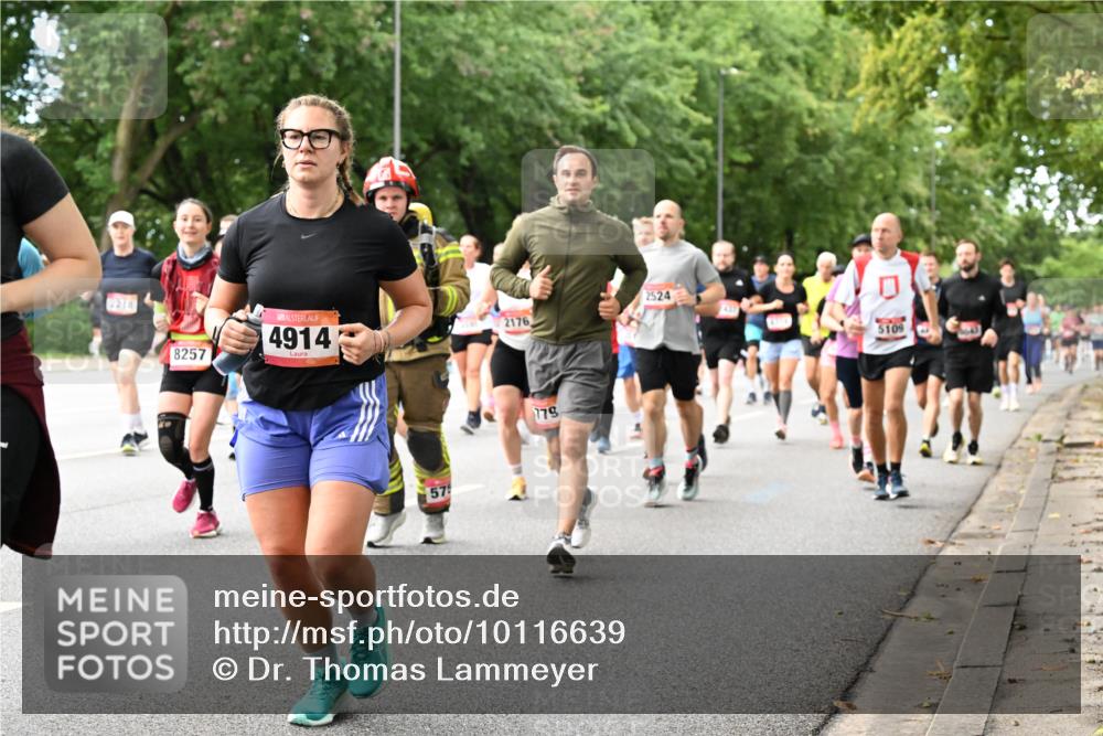 06.09.2026 - CURREX Alsterlauf Dr. Thomas Lammeyer http://msf.ph/oto/10116639 06.09.2026 09:13:27 Laufen 2218, 8257, 4914, 2176, 2524, 575, 779, 5109 meine-sportfotos.de