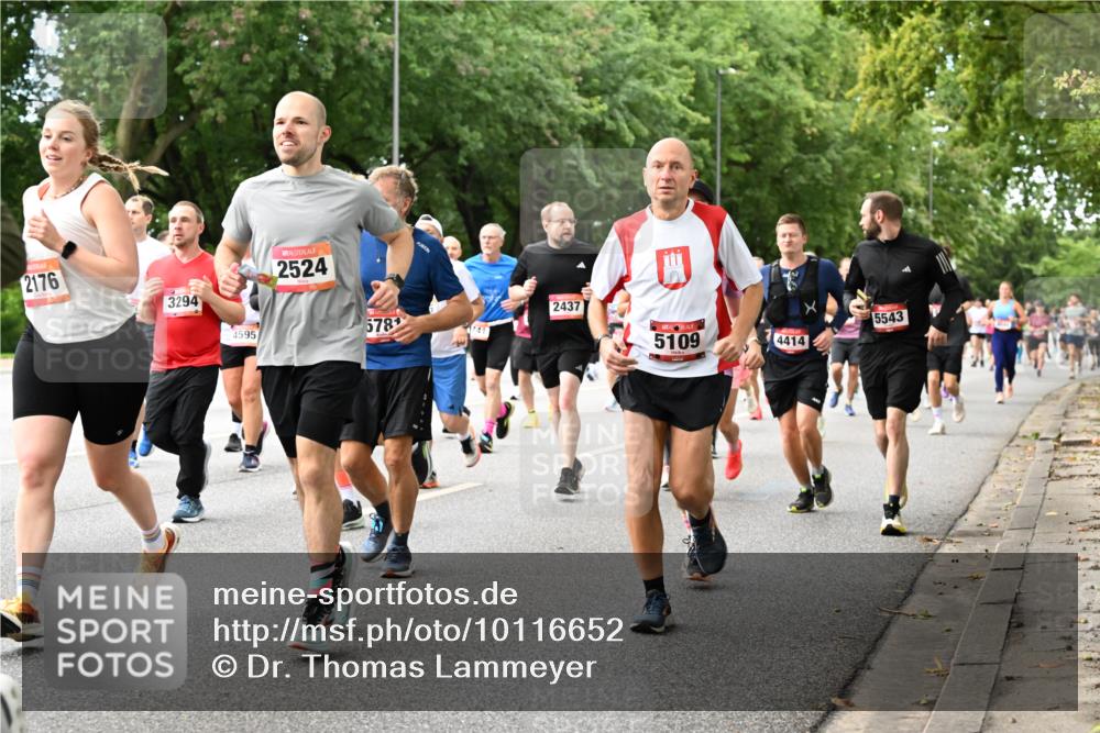 06.09.2026 - CURREX Alsterlauf Dr. Thomas Lammeyer http://msf.ph/oto/10116652 06.09.2026 09:13:29 Laufen 2176, 3294, 4595, 2524, 578, 1741, 2437, 5109, 5543, 4414 meine-sportfotos.de