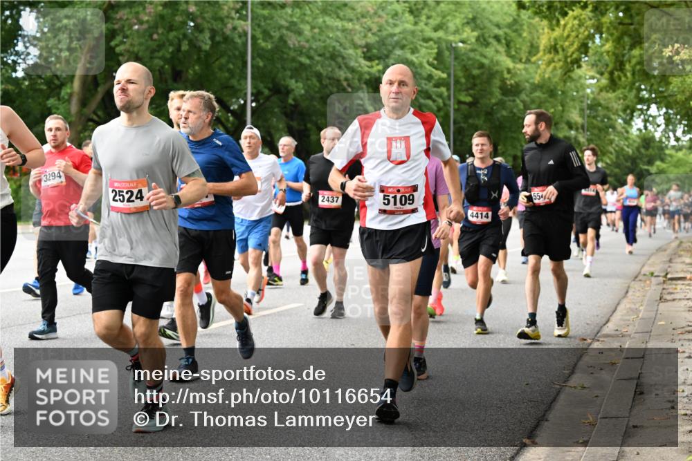06.09.2026 - CURREX Alsterlauf Dr. Thomas Lammeyer http://msf.ph/oto/10116654 06.09.2026 09:13:30 Laufen 3294, 2524, 2437, 5109, 4414, 5544 meine-sportfotos.de