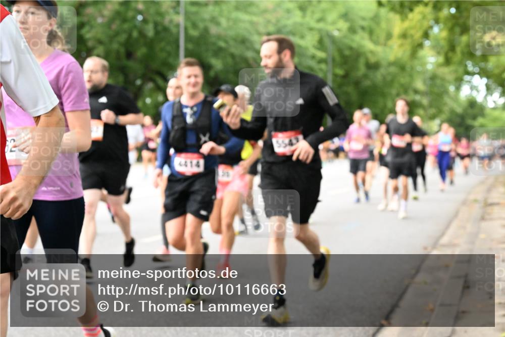 06.09.2026 - CURREX Alsterlauf Dr. Thomas Lammeyer http://msf.ph/oto/10116663 06.09.2026 09:13:31 Laufen 4414 meine-sportfotos.de
