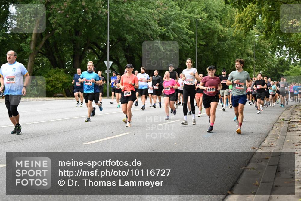 06.09.2026 - CURREX Alsterlauf Dr. Thomas Lammeyer http://msf.ph/oto/10116727 06.09.2026 09:13:40 Laufen 3390, 3777, 3721, 74077, 6460, 945, 2957, 3756, 6290, 5899, 6292, 37, 4733 meine-sportfotos.de