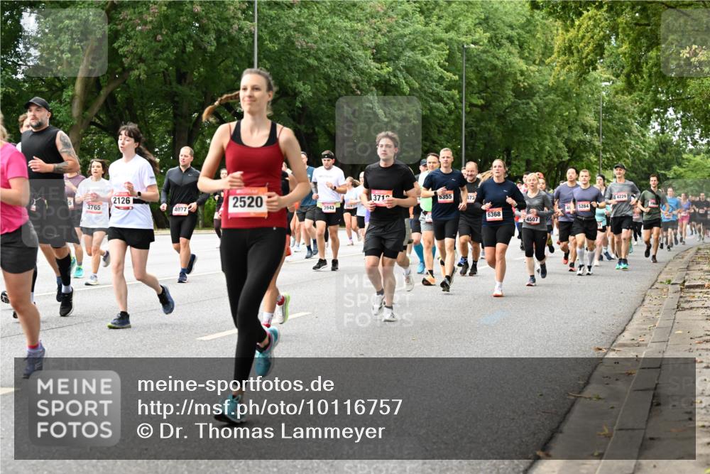 06.09.2026 - CURREX Alsterlauf Dr. Thomas Lammeyer http://msf.ph/oto/10116757 06.09.2026 09:13:45 Laufen 2126, 3765, 4077, 2520, 371, 6355, 473, 3943, 2429, 4229, 5284, 6368, 4507 meine-sportfotos.de