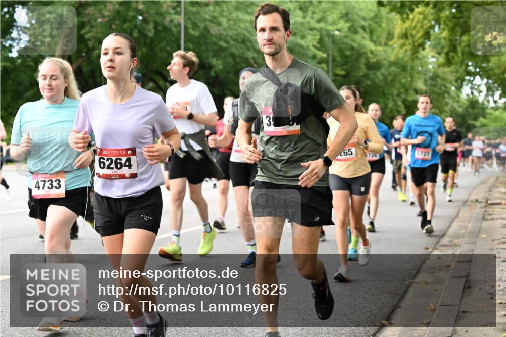06.09.2026 - CURREX Alsterlauf Dr. Thomas Lammeyer http://msf.ph/oto/10116825 06.09.2026 09:13:53 Laufen 4733, 6264, 39, 65, 2727 meine-sportfotos.de