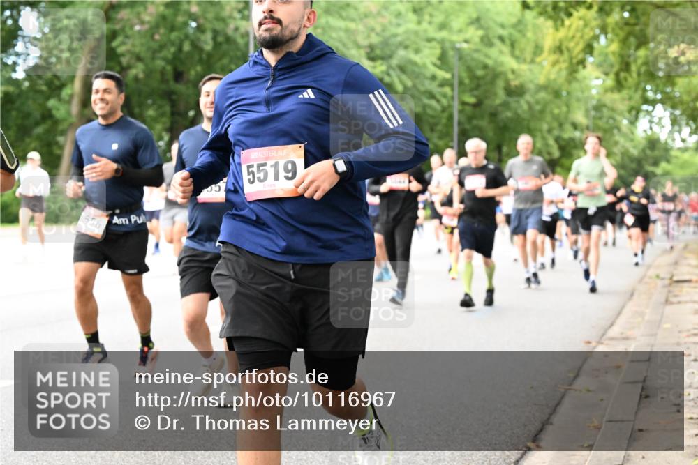 06.09.2026 - CURREX Alsterlauf Dr. Thomas Lammeyer http://msf.ph/oto/10116967 06.09.2026 09:14:10 Laufen 556, 05, 5519 meine-sportfotos.de