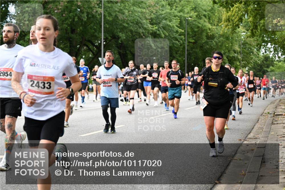 06.09.2026 - CURREX Alsterlauf Dr. Thomas Lammeyer http://msf.ph/oto/10117020 06.09.2026 09:14:16 Laufen 2954, 2433, 356, 2681, 2501, 4495, 5733, 2077, 2164 meine-sportfotos.de
