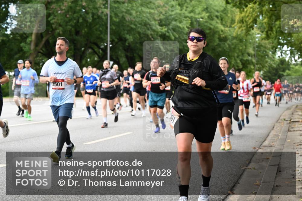 06.09.2026 - CURREX Alsterlauf Dr. Thomas Lammeyer http://msf.ph/oto/10117028 06.09.2026 09:14:18 Laufen 2501, 5733, 01 meine-sportfotos.de