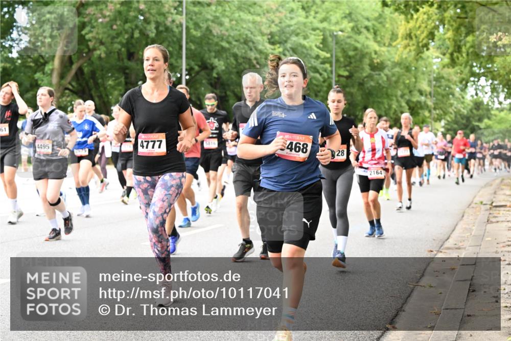 06.09.2026 - CURREX Alsterlauf Dr. Thomas Lammeyer http://msf.ph/oto/10117041 06.09.2026 09:14:19 Laufen 61, 4495, 4777, 5816, 468, 28, 2164 meine-sportfotos.de