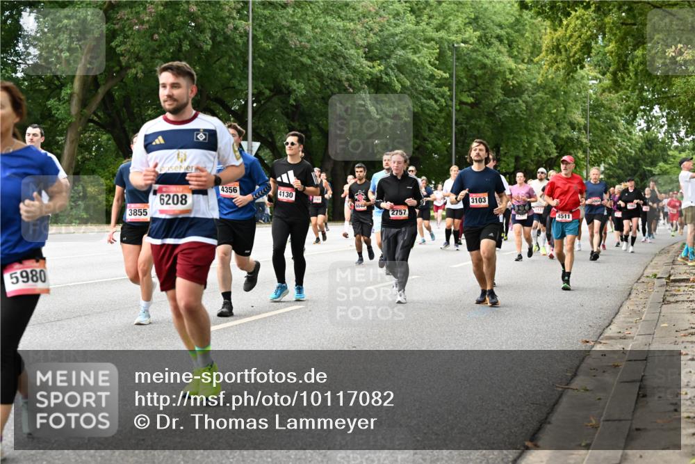 06.09.2026 - CURREX Alsterlauf Dr. Thomas Lammeyer http://msf.ph/oto/10117082 06.09.2026 09:14:24 Laufen 5980, 3855, 6208, 4356, 4130, 604, 2757, 3103, 4511 meine-sportfotos.de