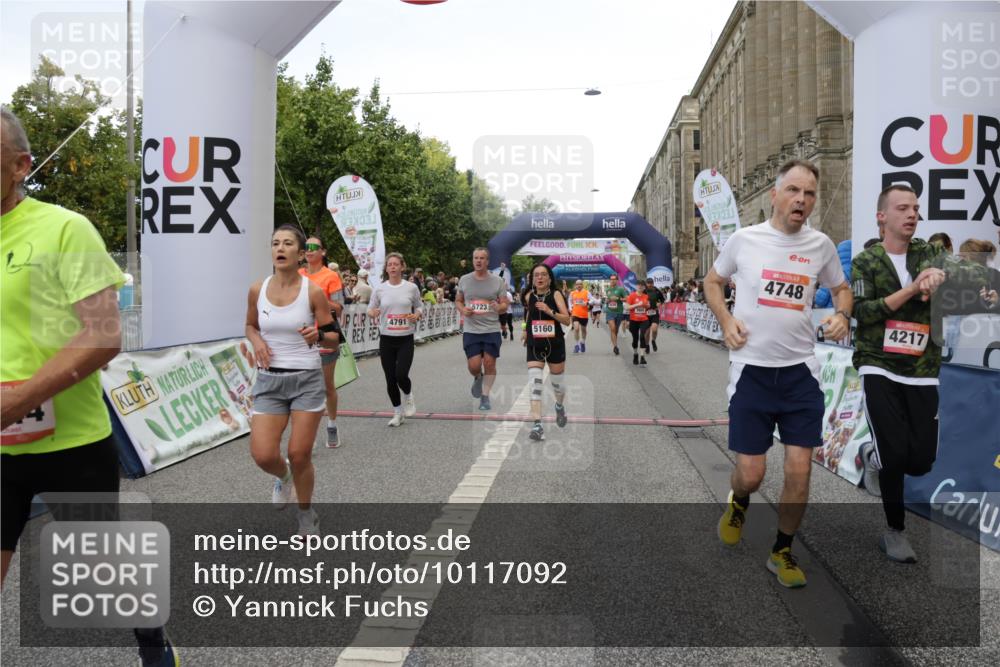 06.09.2026 - CURREX Alsterlauf Yannick Fuchs http://msf.ph/oto/10117092 06.09.2026 09:59:20 Ziel 2220, 2367, 2772, 2913, 3600, 3657, 3825, 3844, 3892, 4091, 4139, 4158, 4217, 4748, 4791, 5160, 5249, 5283, 5723, 5735, 6059, 6144, 6312, 6443, 6447 meine-sportfotos.de