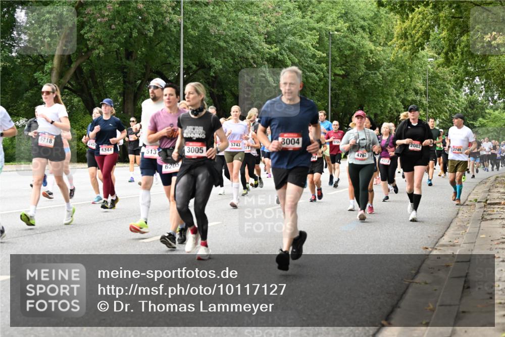 06.09.2026 - CURREX Alsterlauf Dr. Thomas Lammeyer http://msf.ph/oto/10117127 06.09.2026 09:14:30 Laufen 5718, 245, 6344, 513, 6205, 3004, 5726, 5743, 3005, 577, 4767, 4222, 2082, 2745 meine-sportfotos.de