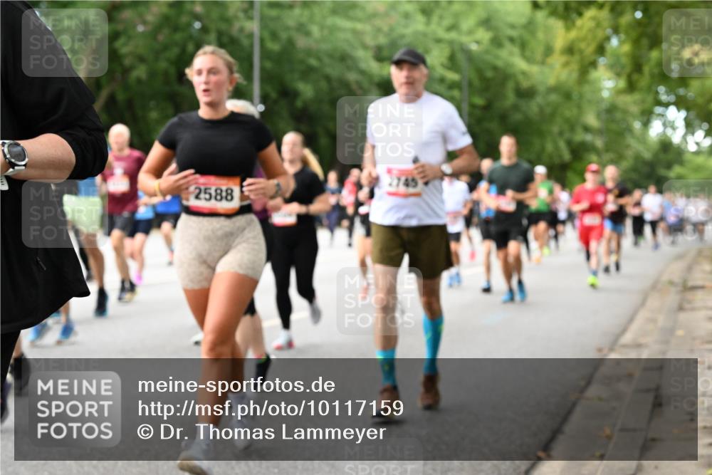 06.09.2026 - CURREX Alsterlauf Dr. Thomas Lammeyer http://msf.ph/oto/10117159 06.09.2026 09:14:35 Laufen 2588 meine-sportfotos.de