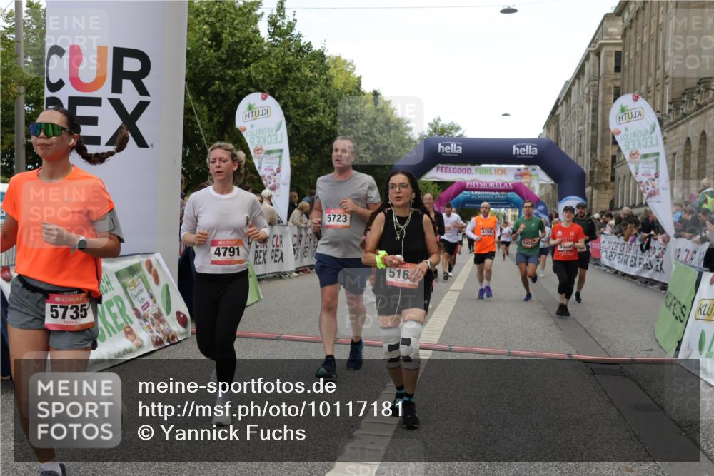 06.09.2026 - CURREX Alsterlauf Yannick Fuchs http://msf.ph/oto/10117181 06.09.2026 09:59:21 Ziel 2220, 2367, 2772, 2913, 3535, 3542, 3600, 3657, 3825, 3844, 3892, 4091, 4139, 4158, 4217, 4748, 4791, 5160, 5249, 5723, 5735, 6059, 6312, 6443, 6447 meine-sportfotos.de