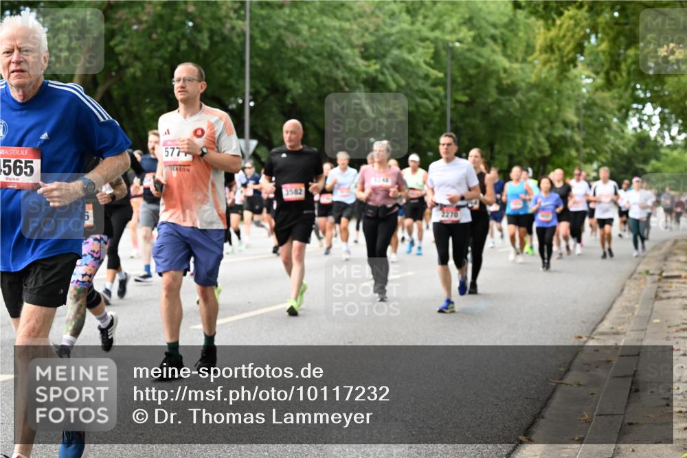 06.09.2026 - CURREX Alsterlauf Dr. Thomas Lammeyer http://msf.ph/oto/10117232 06.09.2026 09:14:45 Laufen 565, 6, 577, 3582, 3248, 2270 meine-sportfotos.de