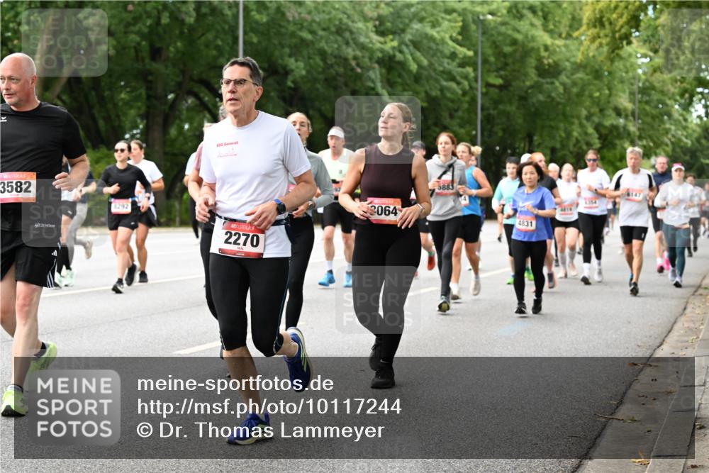 06.09.2026 - CURREX Alsterlauf Dr. Thomas Lammeyer http://msf.ph/oto/10117244 06.09.2026 09:14:47 Laufen 3582, 4, 8292, 2270, 3064, 3883, 4831 meine-sportfotos.de