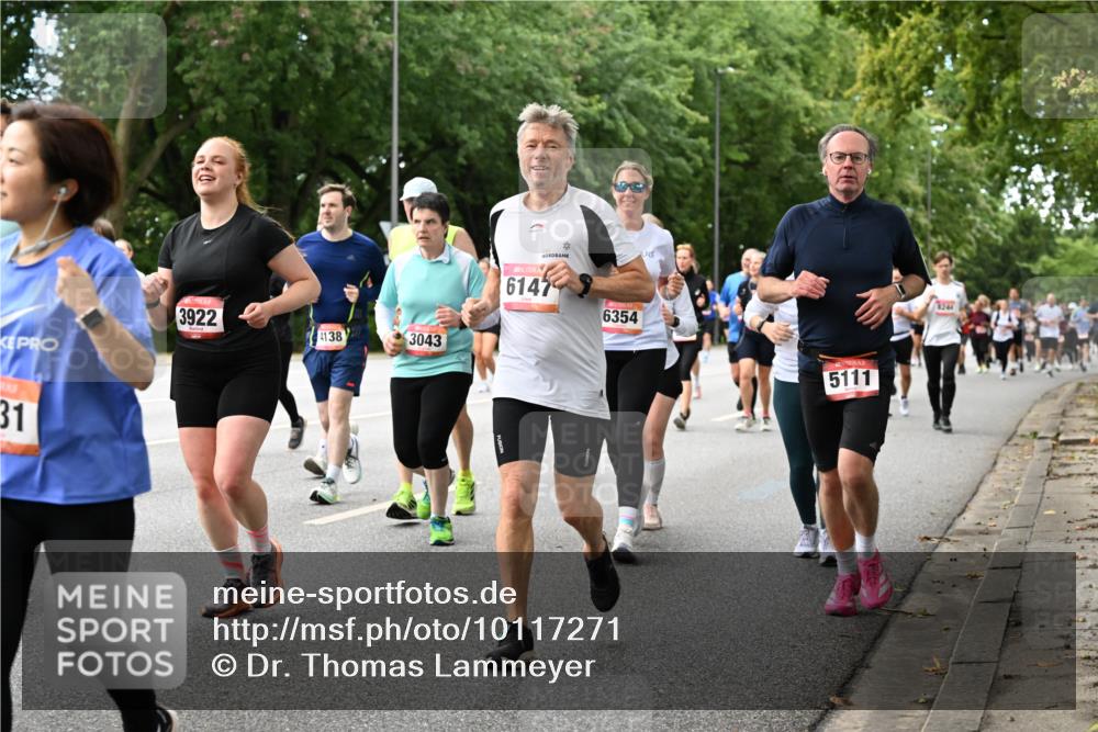 06.09.2026 - CURREX Alsterlauf Dr. Thomas Lammeyer http://msf.ph/oto/10117271 06.09.2026 09:14:51 Laufen 3922, 31, 4138, 3043, 6147, 6354, 5111, 8547 meine-sportfotos.de