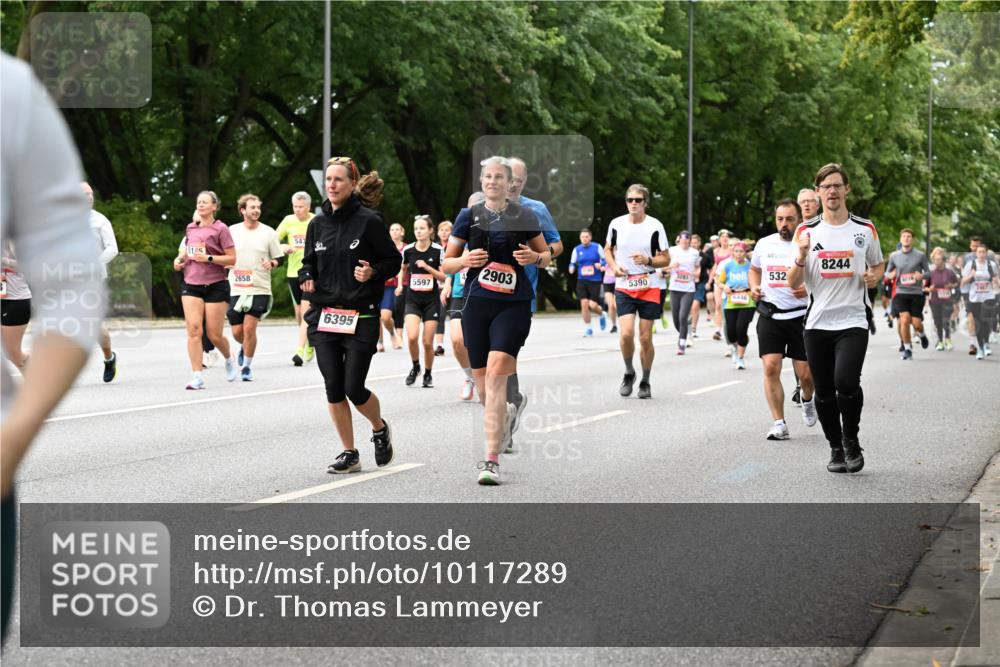 06.09.2026 - CURREX Alsterlauf Dr. Thomas Lammeyer http://msf.ph/oto/10117289 06.09.2026 09:14:54 Laufen 51, 2658, 547, 6395, 8244, 5597, 2903, 532, 5390, 6446, 23 meine-sportfotos.de