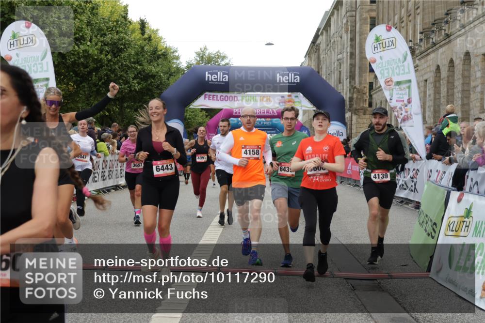 06.09.2026 - CURREX Alsterlauf Yannick Fuchs http://msf.ph/oto/10117290 06.09.2026 09:59:22 Ziel 2220, 2367, 2772, 2913, 3535, 3542, 3600, 3657, 3844, 3892, 4091, 4139, 4158, 4217, 4748, 4791, 5160, 5249, 5723, 5735, 6059, 6312, 6443, 6447 meine-sportfotos.de