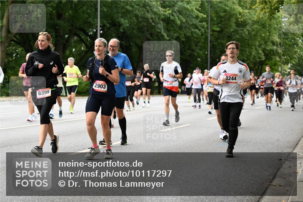06.09.2026 - CURREX Alsterlauf Dr. Thomas Lammeyer http://msf.ph/oto/10117297 06.09.2026 09:14:55 Laufen 6395, 5476, 2903, 4170, 5390, 644, 8244 meine-sportfotos.de