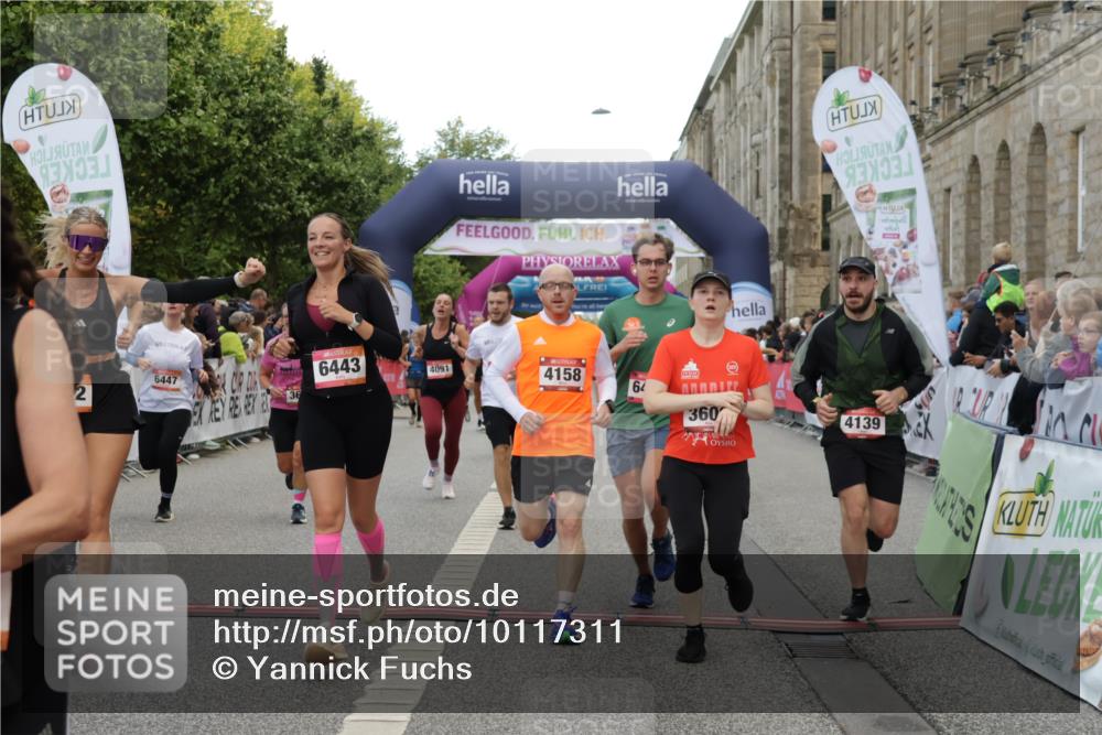 06.09.2026 - CURREX Alsterlauf Yannick Fuchs http://msf.ph/oto/10117311 06.09.2026 09:59:22 Ziel 2220, 2367, 2772, 2913, 3535, 3542, 3600, 3657, 3844, 3892, 4091, 4139, 4158, 4217, 4748, 4791, 5160, 5249, 5723, 5735, 6059, 6312, 6443, 6447 meine-sportfotos.de