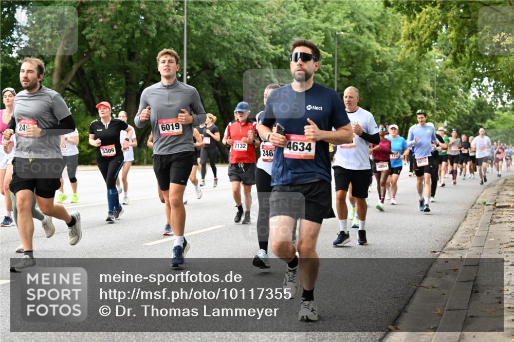 06.09.2026 - CURREX Alsterlauf Dr. Thomas Lammeyer http://msf.ph/oto/10117355 06.09.2026 09:15:04 Laufen 24, 03, 3309, 6019, 2132, 246, 4634, 4894, 8056 meine-sportfotos.de