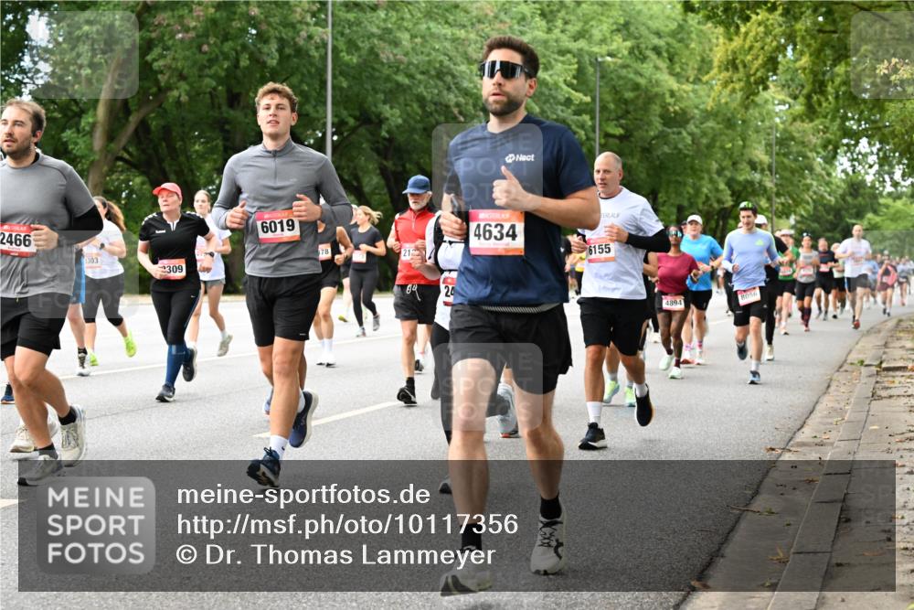 06.09.2026 - CURREX Alsterlauf Dr. Thomas Lammeyer http://msf.ph/oto/10117356 06.09.2026 09:15:04 Laufen 2466, 5303, 309, 6019, 78, 212, 24, 4634, 6155, 4894, 8056 meine-sportfotos.de