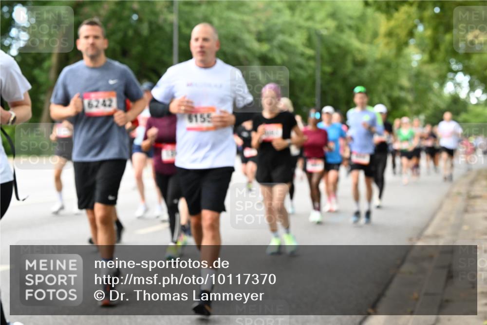 06.09.2026 - CURREX Alsterlauf Dr. Thomas Lammeyer http://msf.ph/oto/10117370 06.09.2026 09:15:05 Laufen 6242, 6155 meine-sportfotos.de