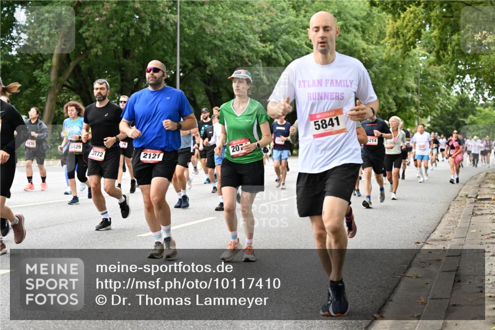 06.09.2026 - CURREX Alsterlauf Dr. Thomas Lammeyer http://msf.ph/oto/10117410 06.09.2026 09:15:11 Laufen 4436, 6429, 3772, 576, 2121, 207, 180, 5841, 6214, 3418 meine-sportfotos.de