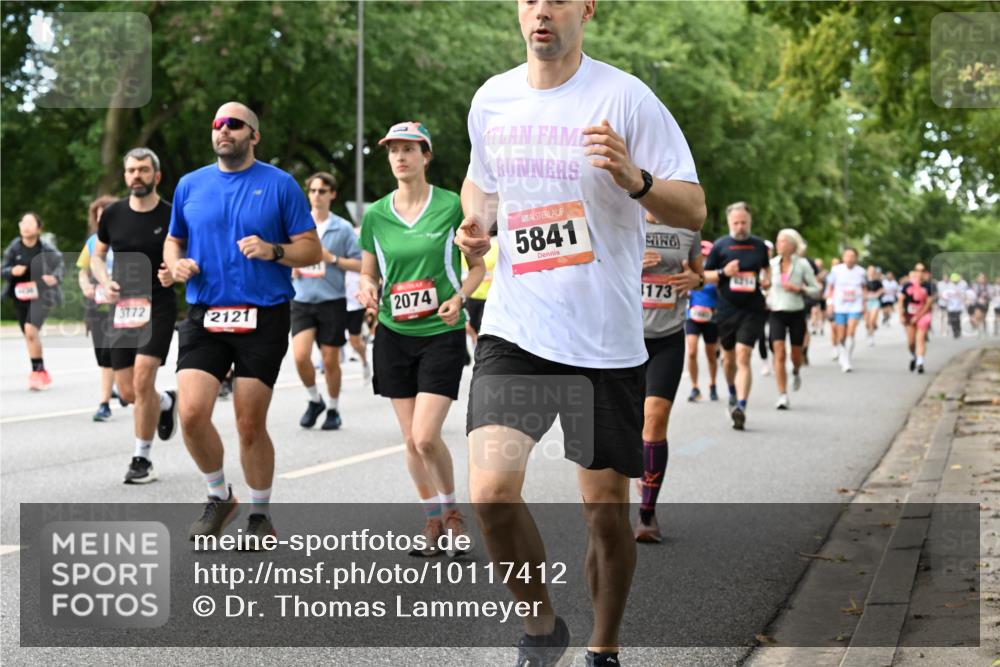 06.09.2026 - CURREX Alsterlauf Dr. Thomas Lammeyer http://msf.ph/oto/10117412 06.09.2026 09:15:12 Laufen 3772, 2121, 2074, 5841, 173 meine-sportfotos.de