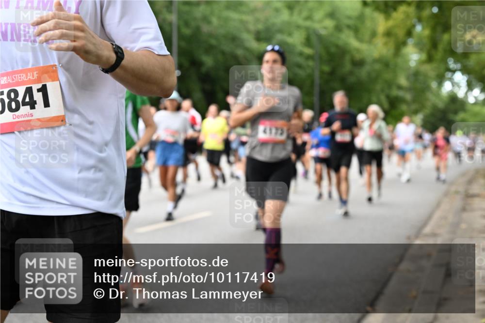 06.09.2026 - CURREX Alsterlauf Dr. Thomas Lammeyer http://msf.ph/oto/10117419 06.09.2026 09:15:12 Laufen 5841, 4179 meine-sportfotos.de