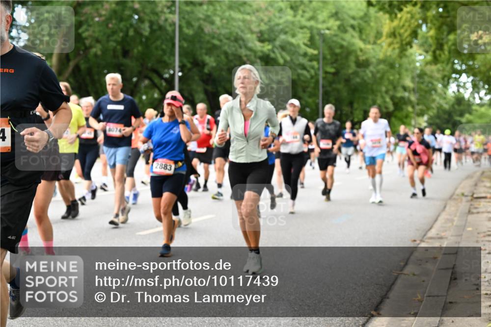 06.09.2026 - CURREX Alsterlauf Dr. Thomas Lammeyer http://msf.ph/oto/10117439 06.09.2026 09:15:16 Laufen 4, 2883 meine-sportfotos.de