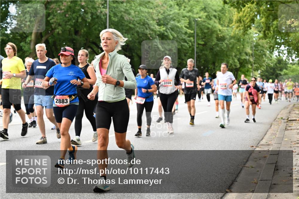 06.09.2026 - CURREX Alsterlauf Dr. Thomas Lammeyer http://msf.ph/oto/10117443 06.09.2026 09:15:16 Laufen 45, 807, 2883, 2580, 3168, 3696, 3418 meine-sportfotos.de