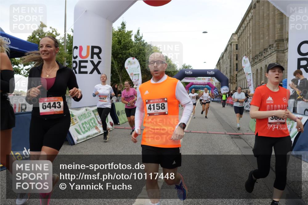 06.09.2026 - CURREX Alsterlauf Yannick Fuchs http://msf.ph/oto/10117448 06.09.2026 09:59:24 Ziel 2367, 2772, 3535, 3542, 3600, 3657, 3844, 4091, 4139, 4158, 4217, 4478, 4748, 4791, 5160, 5712, 5723, 5735, 6059, 6312, 6443, 6447 meine-sportfotos.de