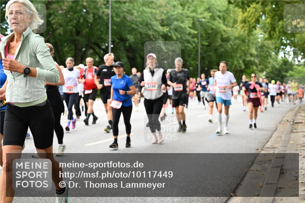 06.09.2026 - CURREX Alsterlauf Dr. Thomas Lammeyer http://msf.ph/oto/10117449 06.09.2026 09:15:17 Laufen 580, 3168, 5418 meine-sportfotos.de