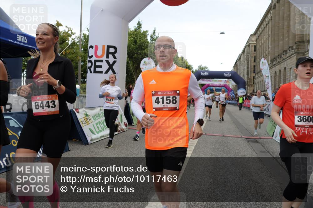 06.09.2026 - CURREX Alsterlauf Yannick Fuchs http://msf.ph/oto/10117463 06.09.2026 09:59:24 Ziel 2367, 2772, 3535, 3542, 3600, 3657, 3844, 4091, 4139, 4158, 4217, 4478, 4748, 4791, 5160, 5712, 5723, 5735, 6059, 6312, 6443, 6447 meine-sportfotos.de