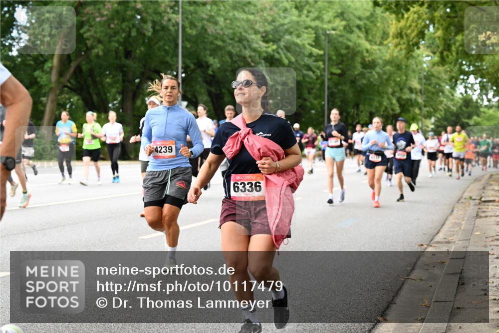 06.09.2026 - CURREX Alsterlauf Dr. Thomas Lammeyer http://msf.ph/oto/10117479 06.09.2026 09:15:21 Laufen 4239, 6336 meine-sportfotos.de