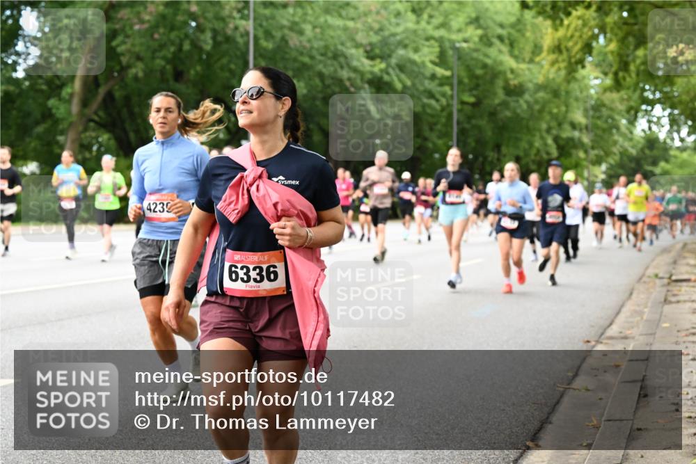 06.09.2026 - CURREX Alsterlauf Dr. Thomas Lammeyer http://msf.ph/oto/10117482 06.09.2026 09:15:22 Laufen 4239, 6336 meine-sportfotos.de
