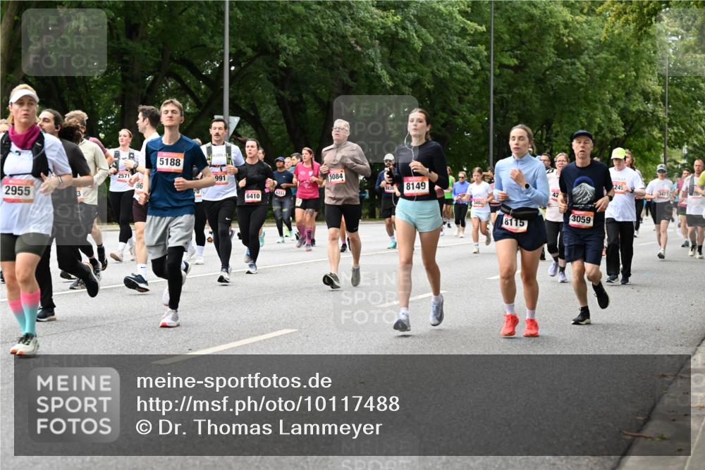06.09.2026 - CURREX Alsterlauf Dr. Thomas Lammeyer http://msf.ph/oto/10117488 06.09.2026 09:15:23 Laufen 2955, 2571, 96, 5188, 991, 5084, 8149, 70, 6333, 6410, 8115, 3059, 24, 3477 meine-sportfotos.de