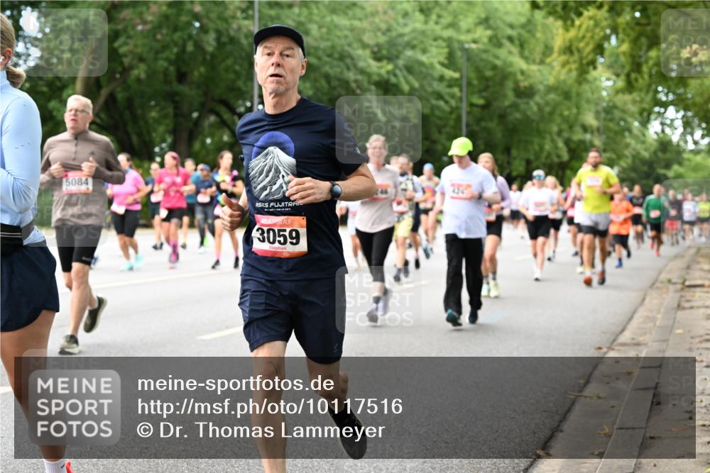 06.09.2026 - CURREX Alsterlauf Dr. Thomas Lammeyer http://msf.ph/oto/10117516 06.09.2026 09:15:26 Laufen 5084, 3059 meine-sportfotos.de