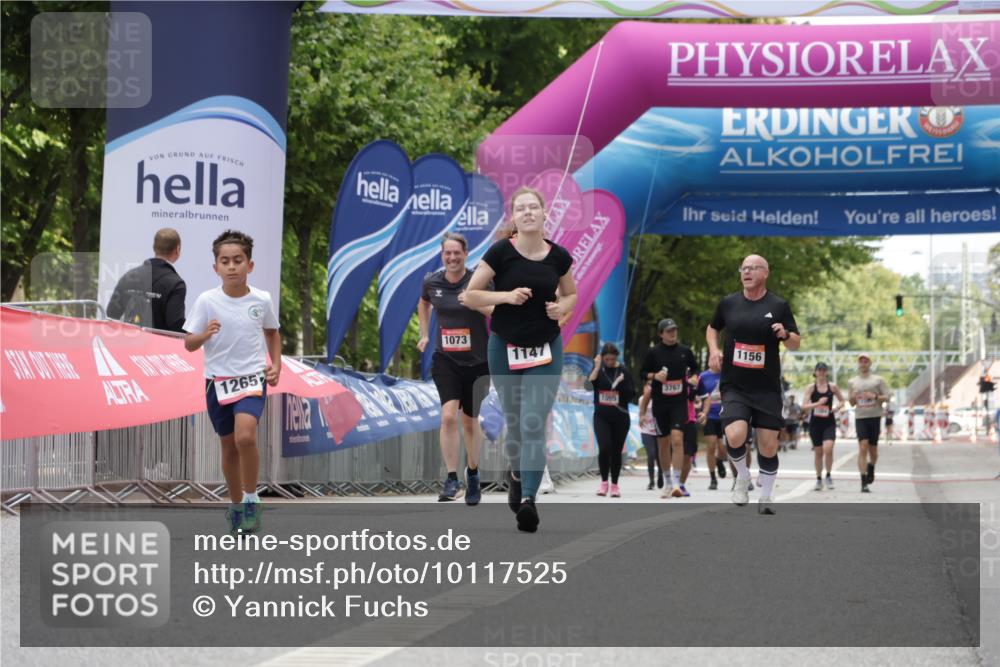 06.09.2026 - CURREX Alsterlauf Yannick Fuchs http://msf.ph/oto/10117525 06.09.2026 12:01:23 Ziel 1026, 1243 meine-sportfotos.de