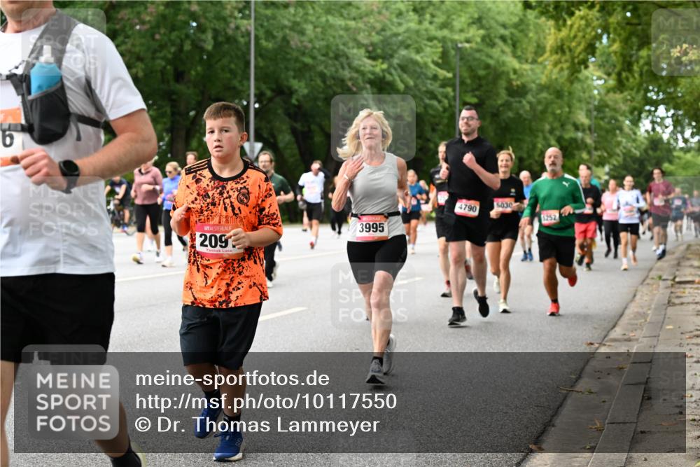 06.09.2026 - CURREX Alsterlauf Dr. Thomas Lammeyer http://msf.ph/oto/10117550 06.09.2026 09:15:33 Laufen 209, 3995, 4790, 5030 meine-sportfotos.de